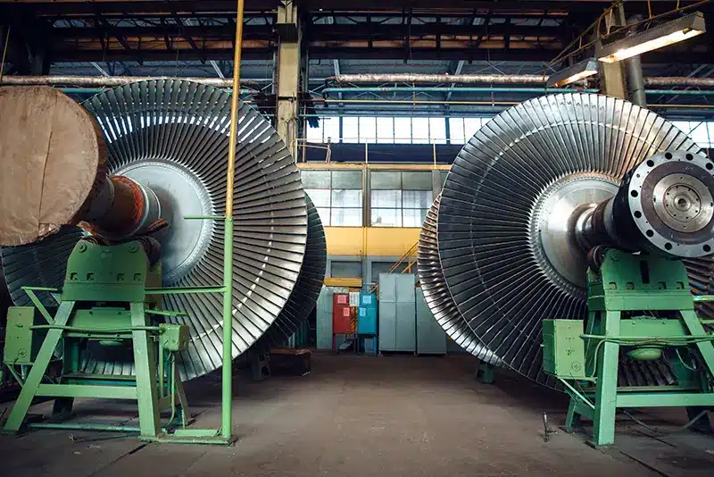 Automated blade manufacturing line producing high-accuracy metal components