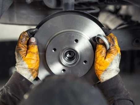 Breaking the OEM Replacement Cycle with High-Performance Laser Cladding